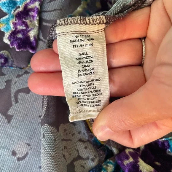 Soft Surroundings Velvet Burnout Floral Long Sleeve Kimono Top Medium Fairy Goth - Picture 8 of 8